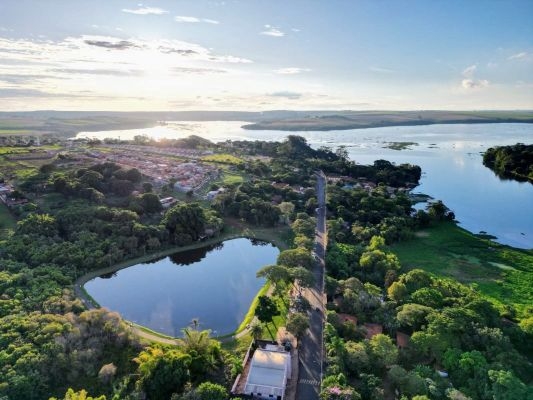 Turismo lago-municipal